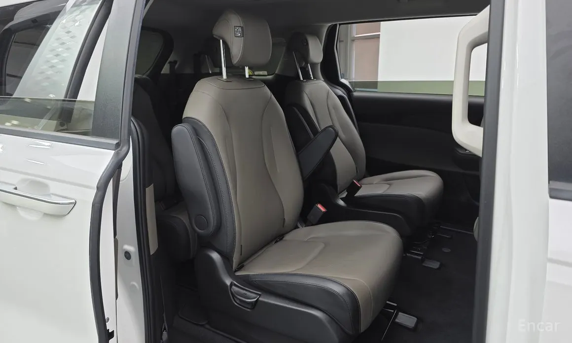 Фото 12 - Kia Carnival