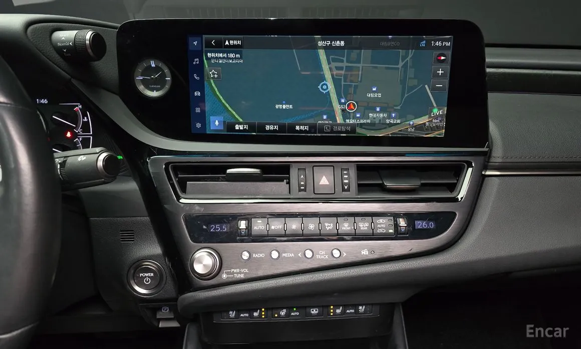 Фото 14 - Lexus ES