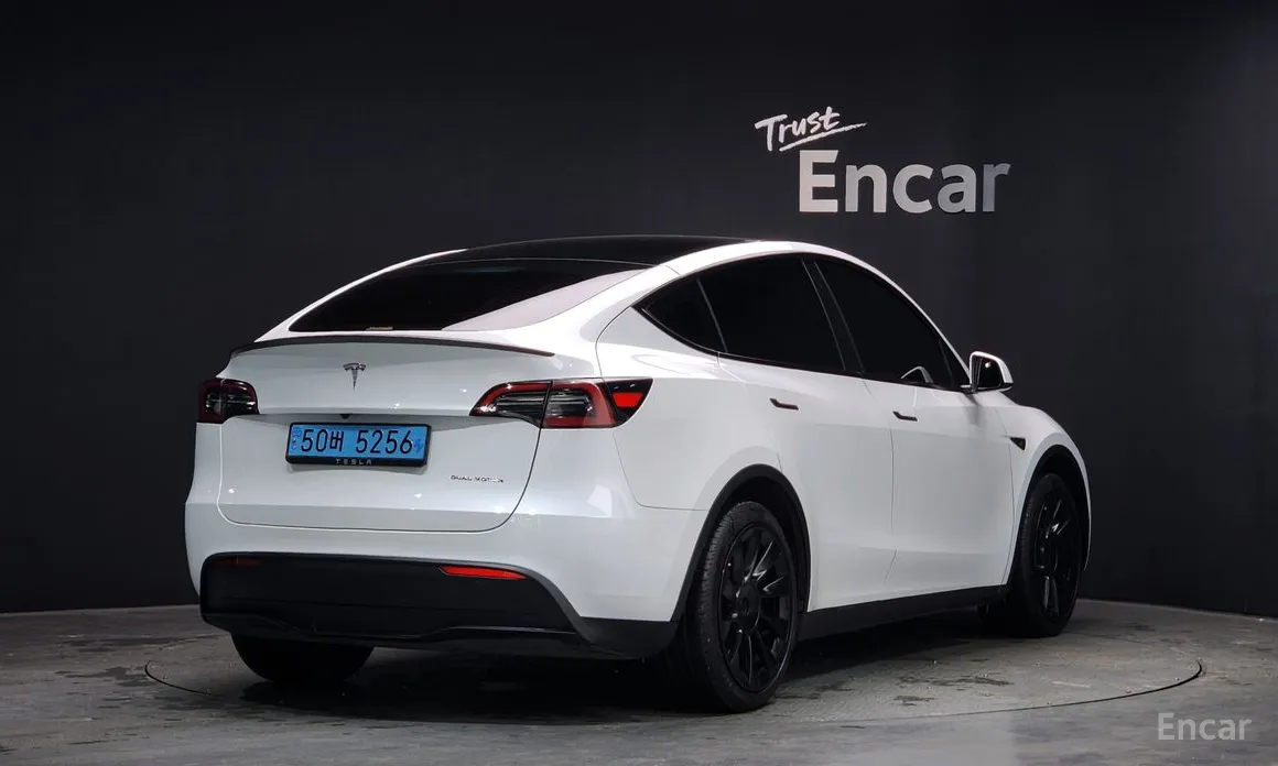 Фото 2 - Tesla Model Y