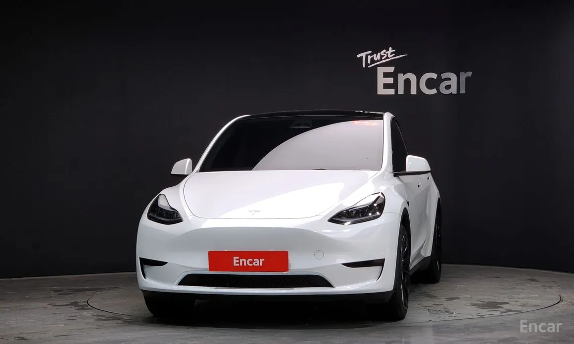 Фото 3 - Tesla Model Y