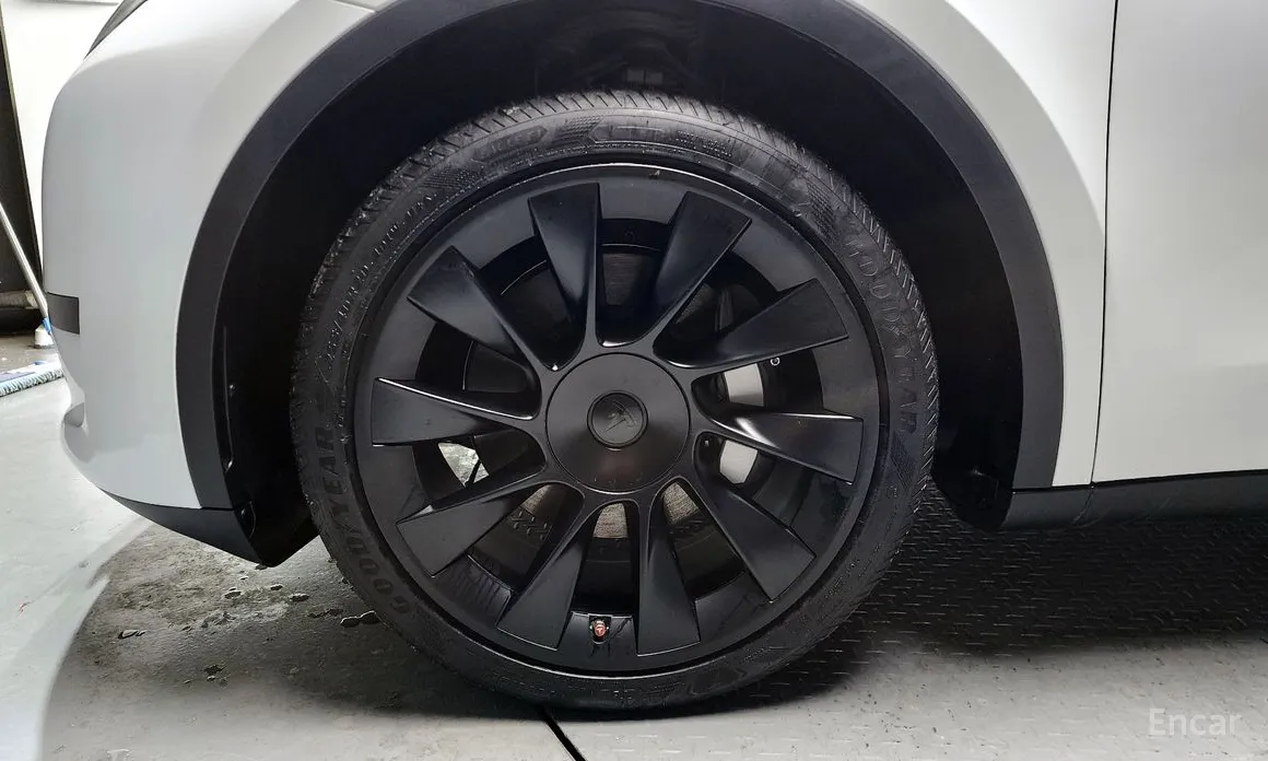 Фото 5 - Tesla Model Y