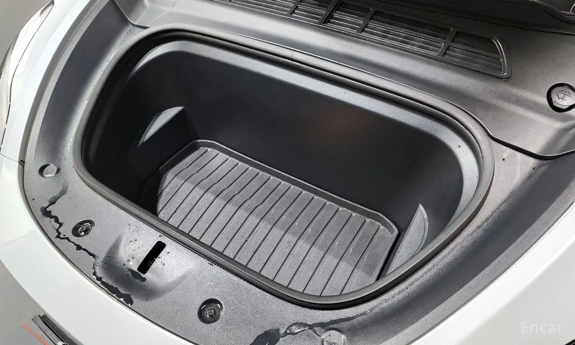 Фото 6 - Tesla Model Y