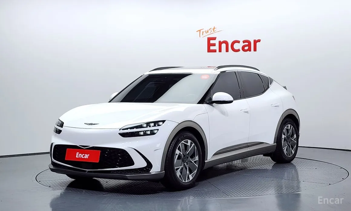 Фото 1 - Genesis GV60