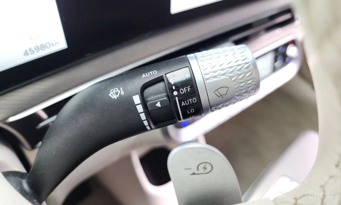 Фото 17 - Genesis GV60