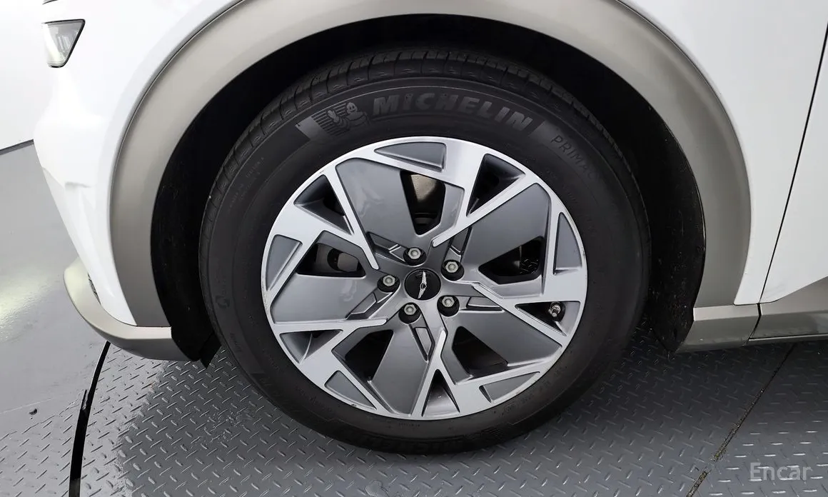 Фото 5 - Genesis GV60