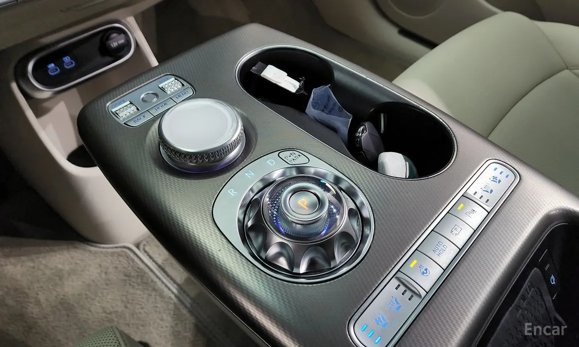 Фото 9 - Genesis GV60