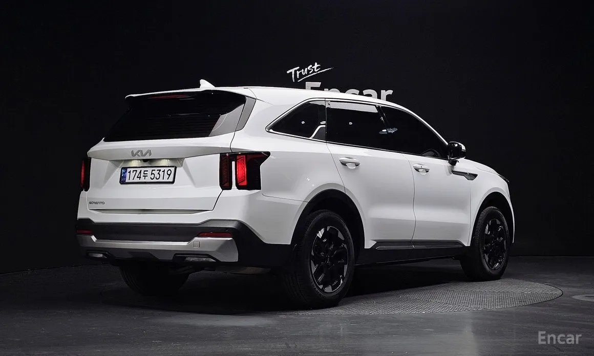 Фото 2 - Kia Sorento