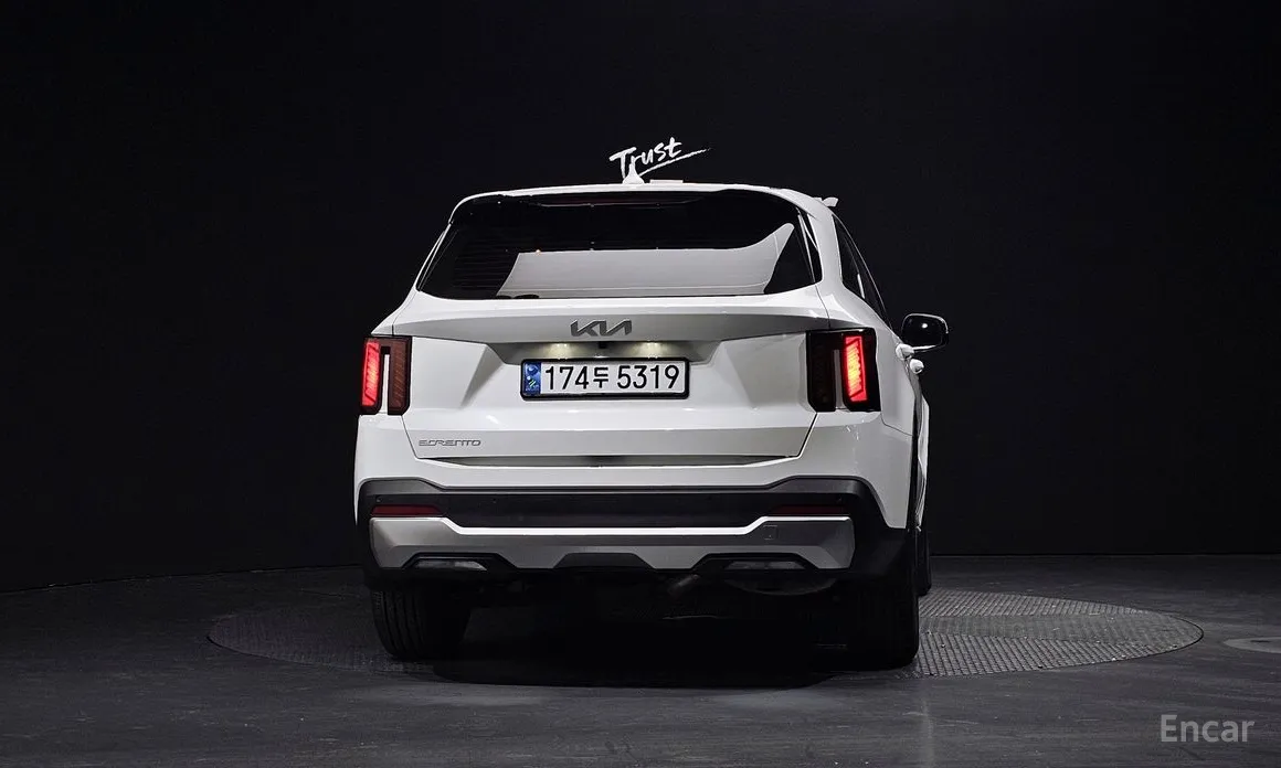 Фото 4 - Kia Sorento