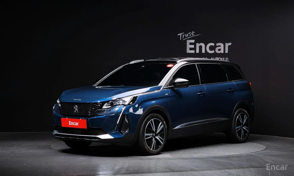 Фото 1 - Peugeot 5008