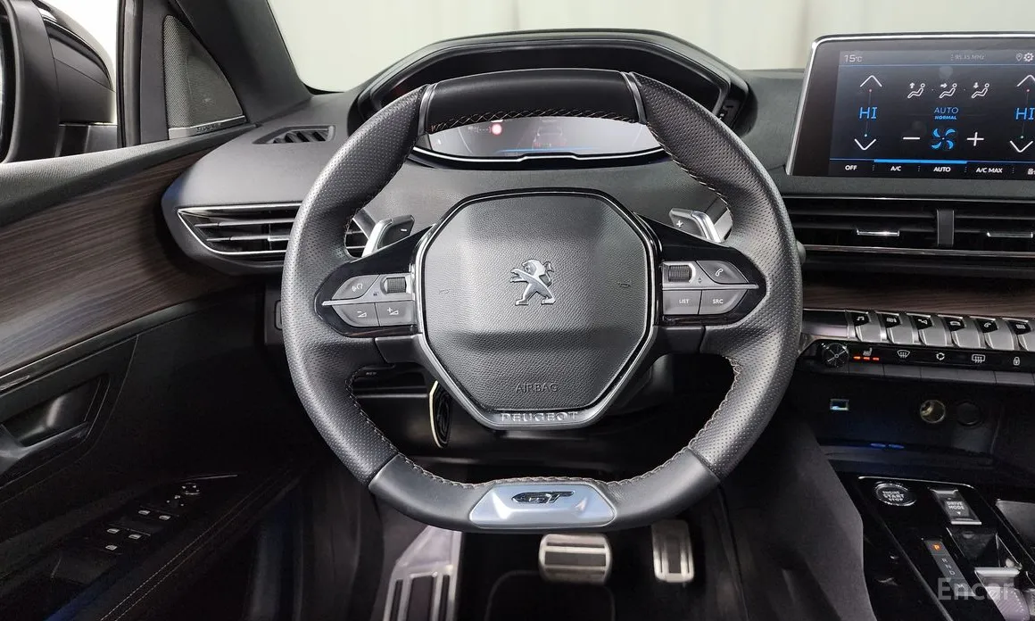 Фото 13 - Peugeot 5008