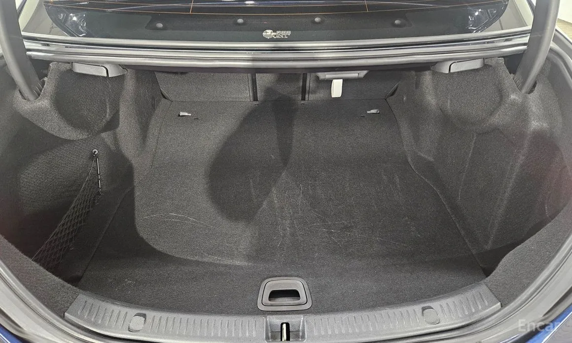 Фото 11 - Mercedes-Benz E-Class