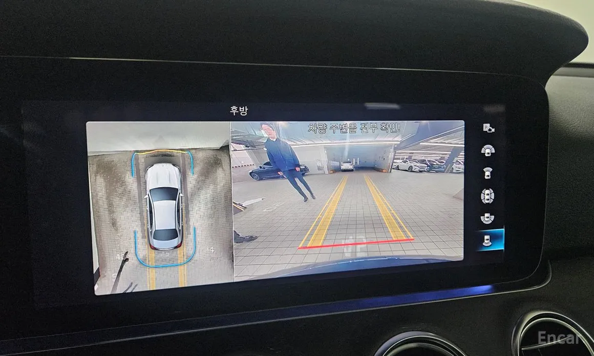 Фото 18 - Mercedes-Benz E-Class