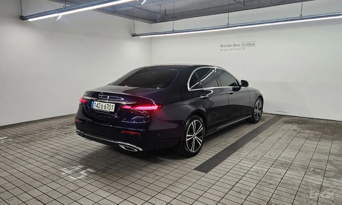 Фото 2 - Mercedes-Benz E-Class