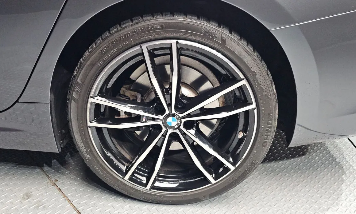 Фото 5 - BMW 3 Series