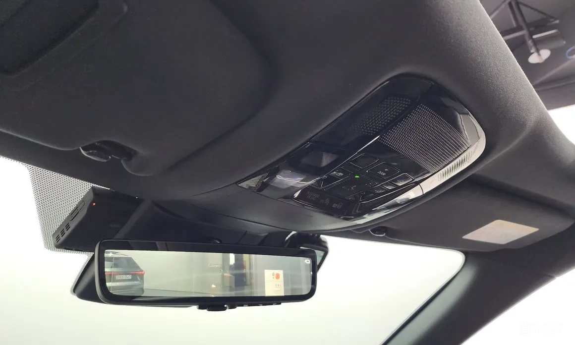 Фото 18 - Lexus RX