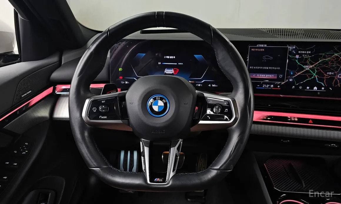 Фото 13 - BMW i5