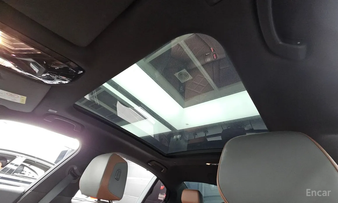 Фото 18 - BMW i5