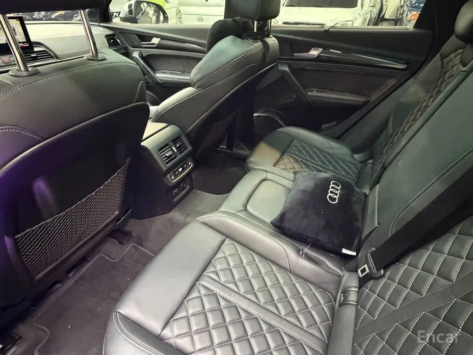 Фото 10 - Audi SQ5