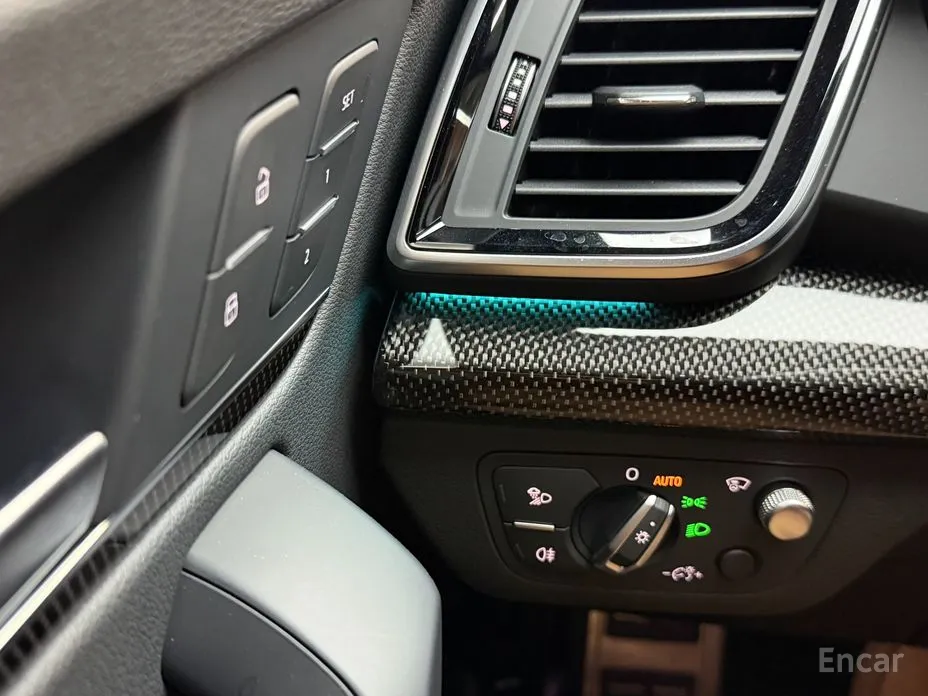 Фото 17 - Audi SQ5