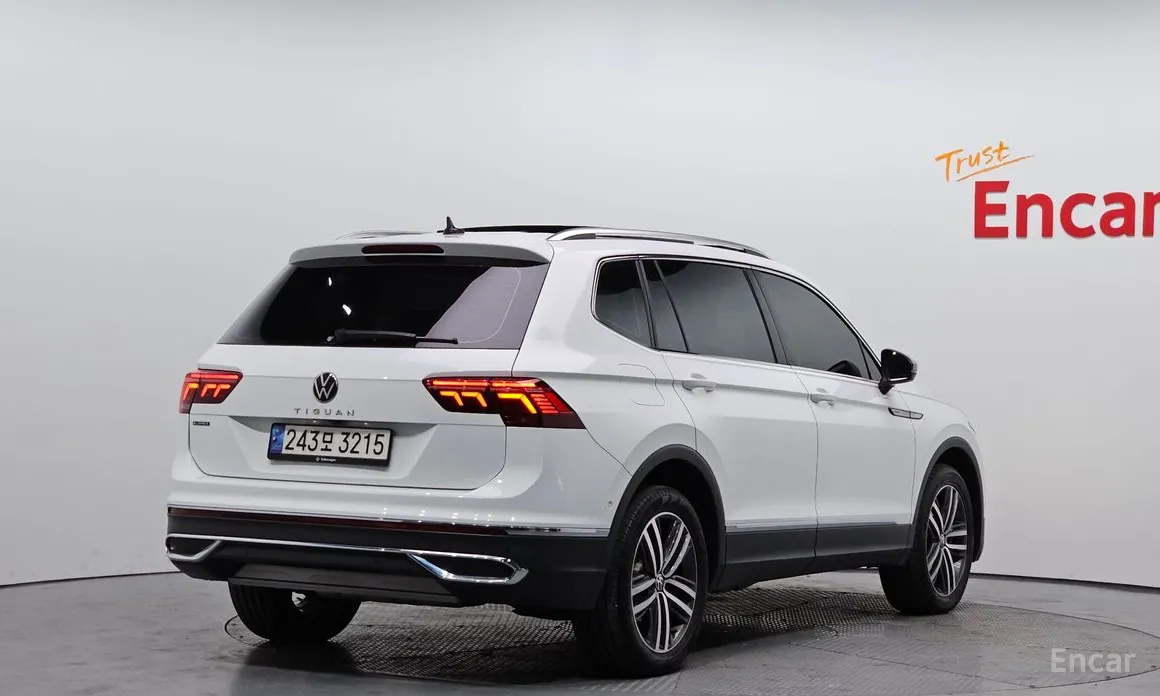 Фото 2 - Volkswagen Tiguan