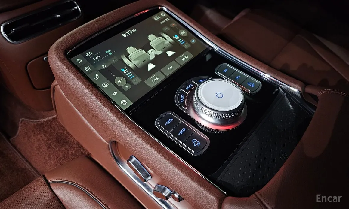 Фото 17 - Genesis G90