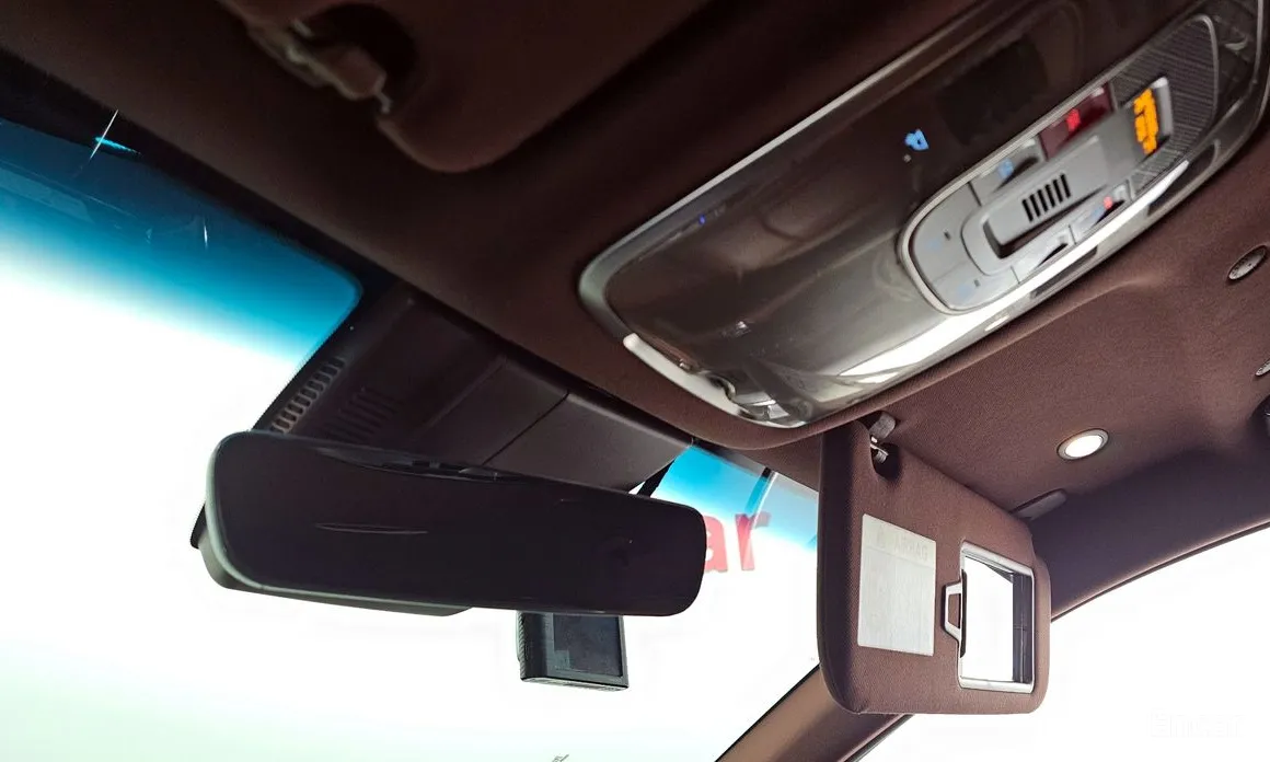 Фото 20 - Genesis G90