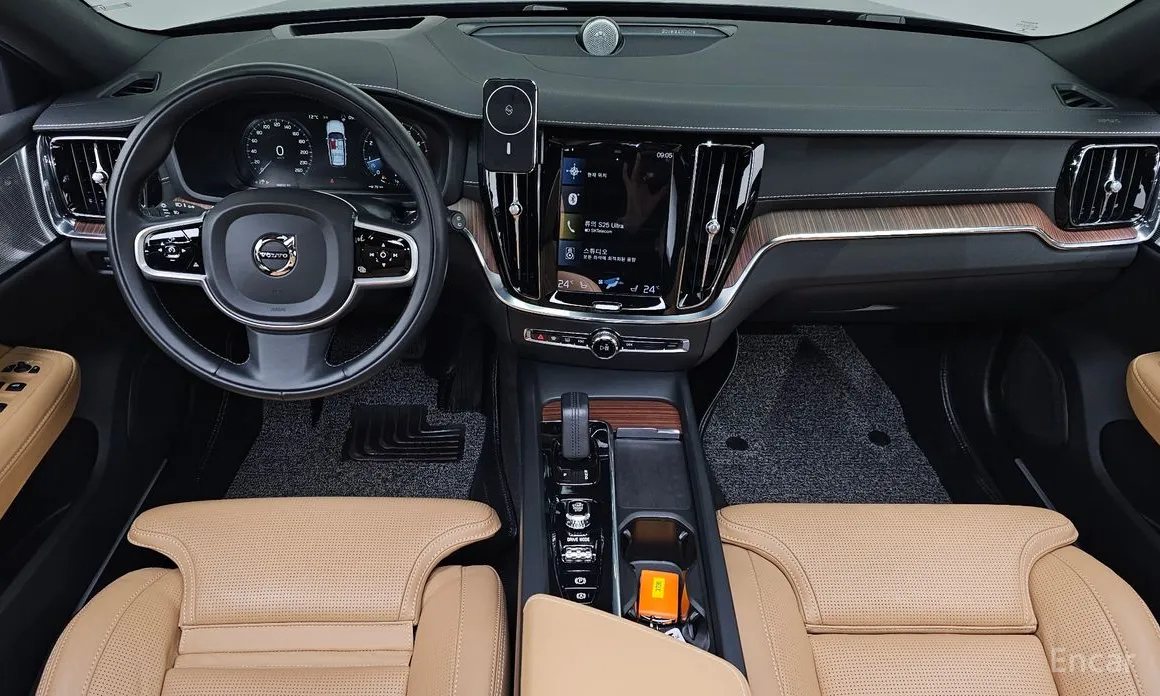 Фото 7 - Volvo V60