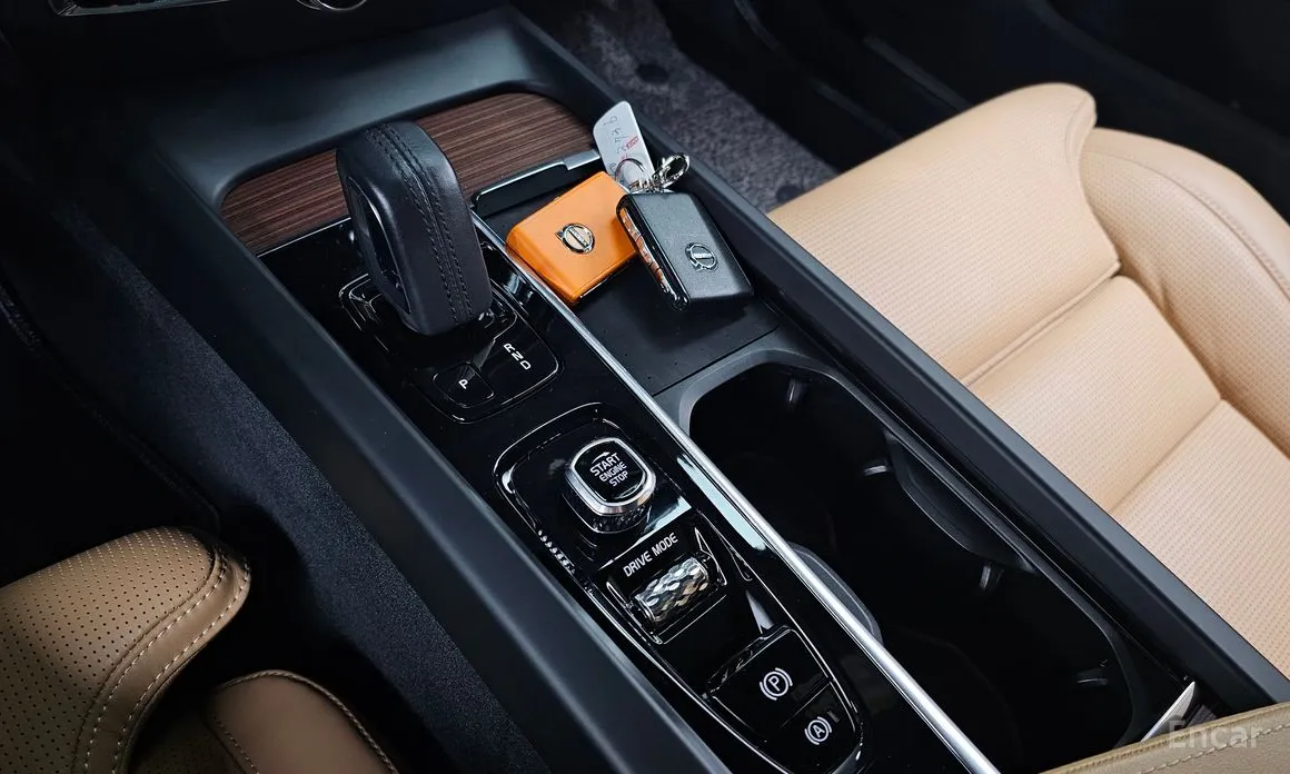 Фото 9 - Volvo V60