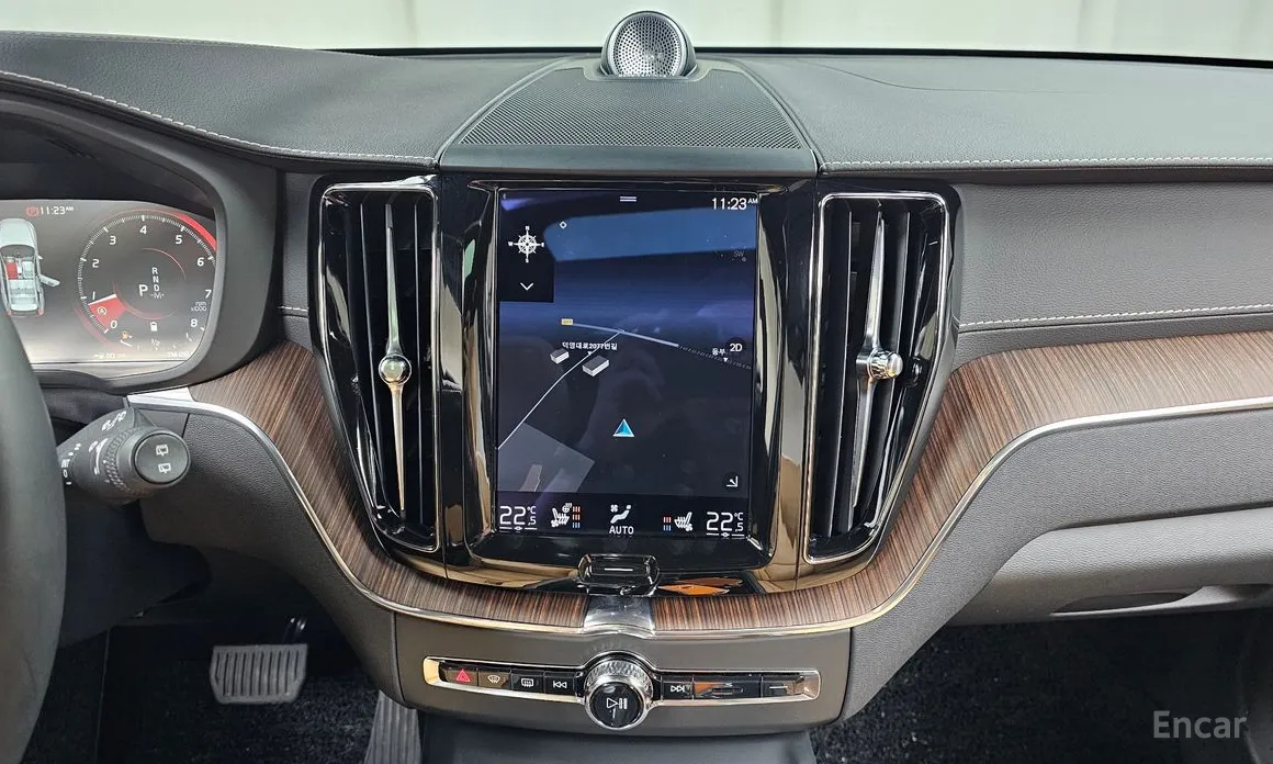 Photo 14 - Volvo XC60