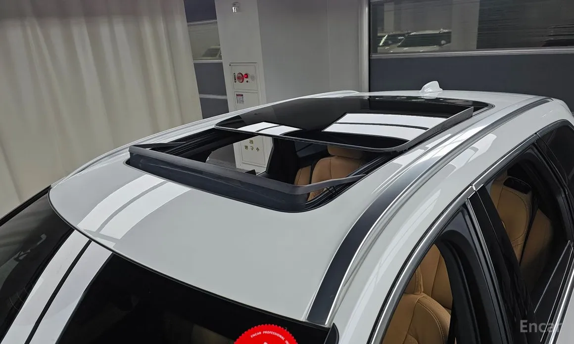 Photo 19 - Volvo XC60