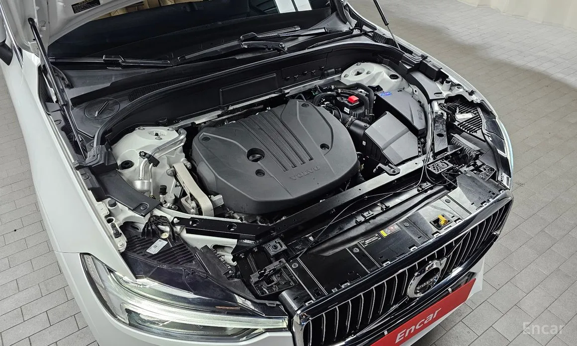 Photo 6 - Volvo XC60