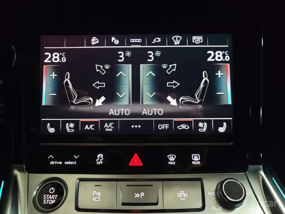 Фото 18 - Audi Q8 e-tron