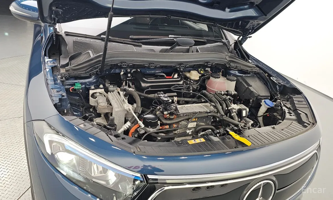 Фото 6 - Mercedes-Benz EQA