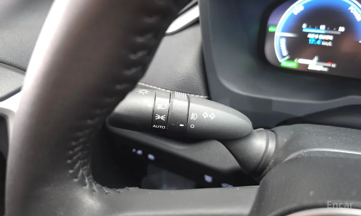 Фото 18 - Toyota RAV4