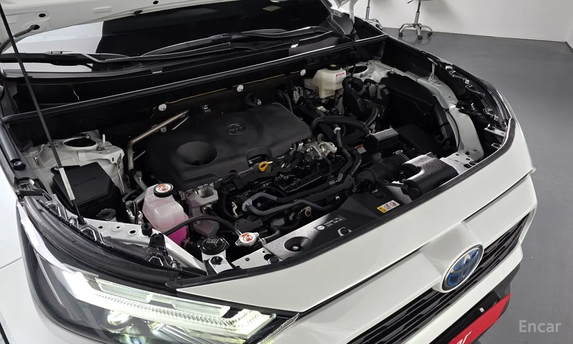 Фото 6 - Toyota RAV4