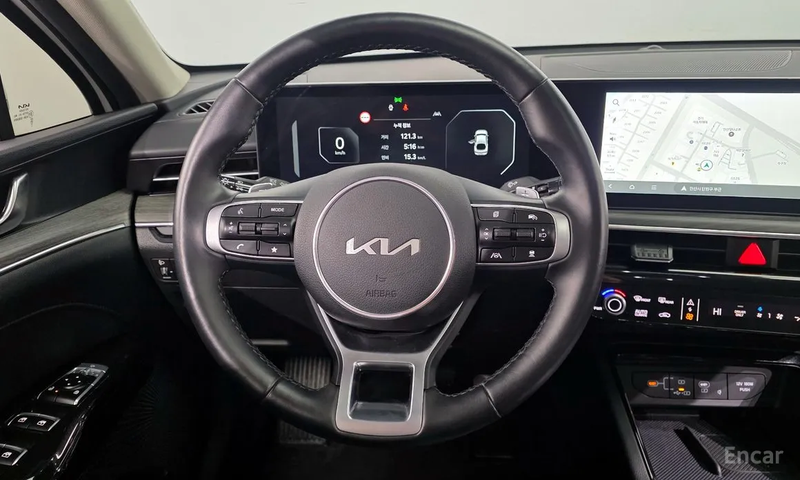 Фото 13 - Kia K5