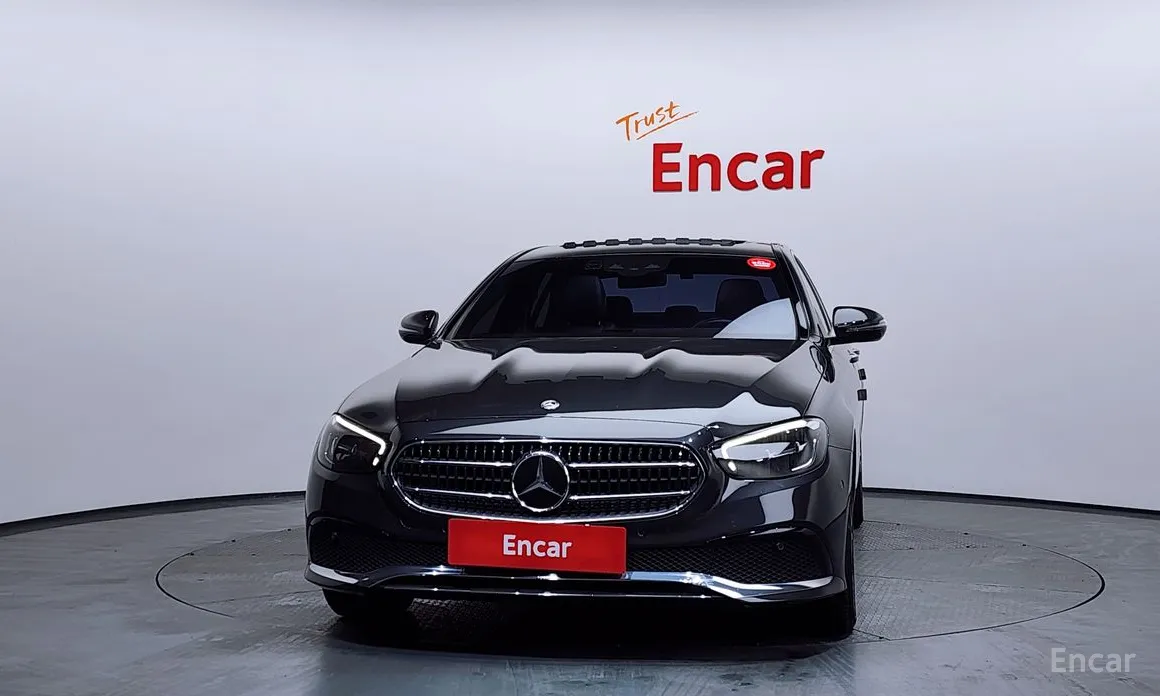 Фото 3 - Mercedes-Benz E-Class