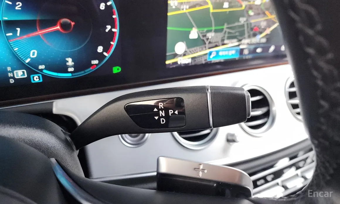 Фото 9 - Mercedes-Benz E-Class