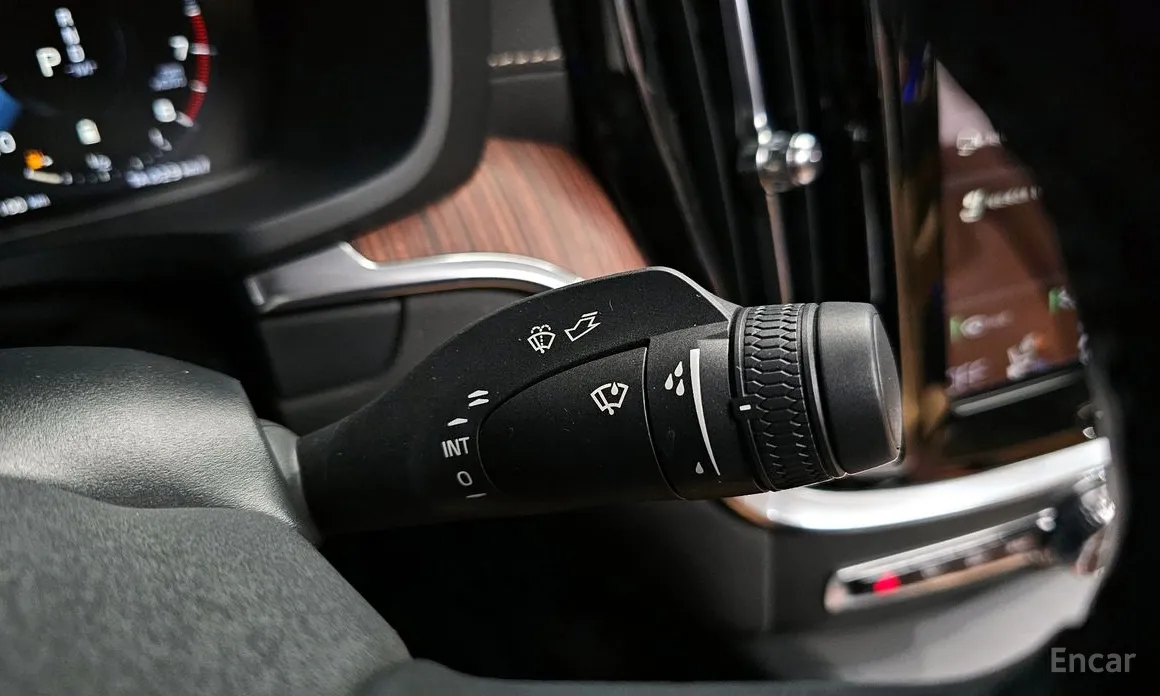 Фото 15 - Volvo S60