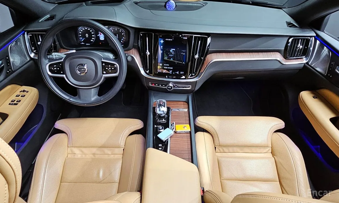 Фото 7 - Volvo S60