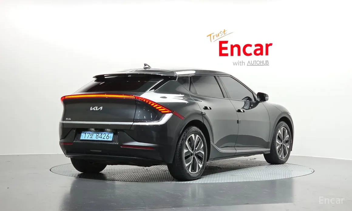 Фото 2 - Kia EV6