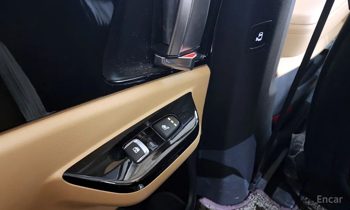 Фото 18 - Kia Carnival