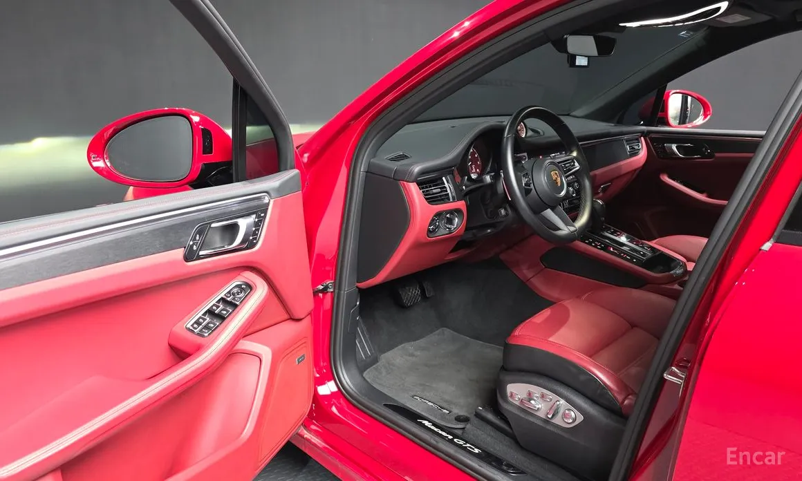 Фото 10 - Porsche Macan