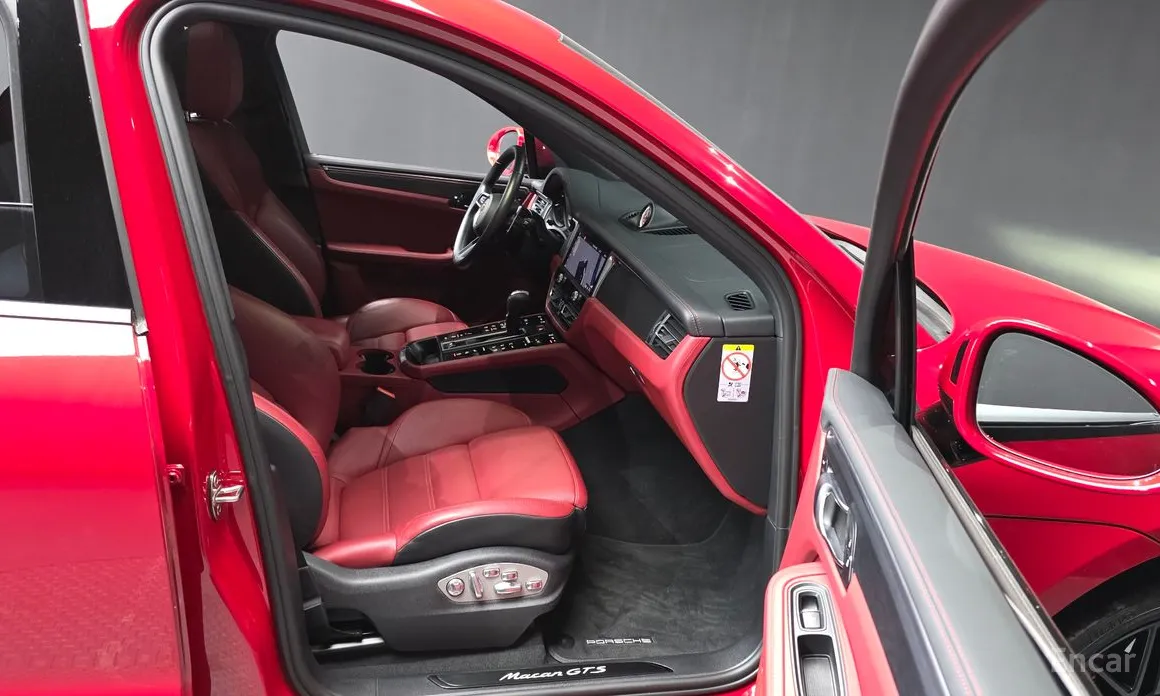 Фото 11 - Porsche Macan