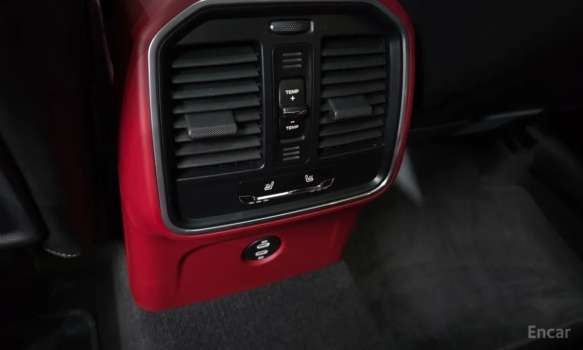 Фото 19 - Porsche Macan