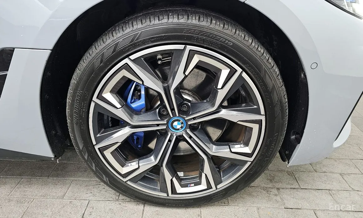 Фото 5 - BMW i4
