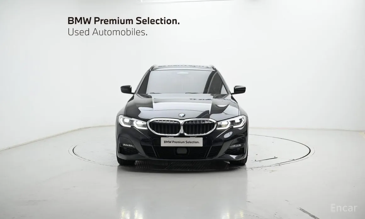 Photo 3 - BMW 3 Series