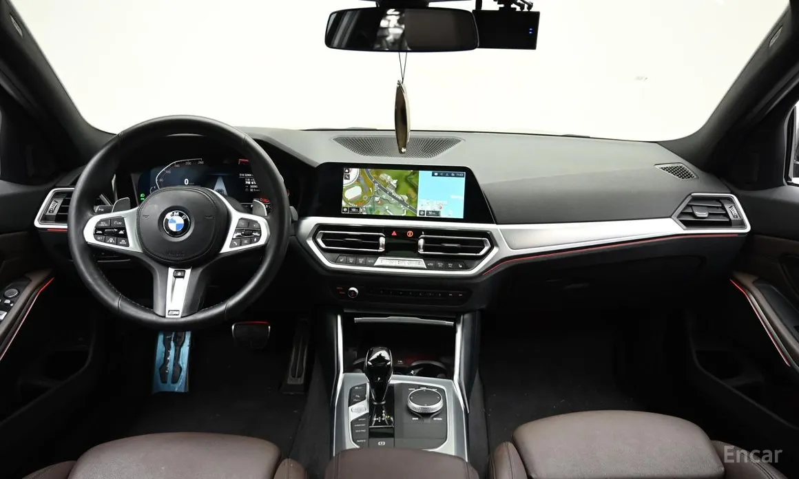 Photo 7 - BMW 3 Series