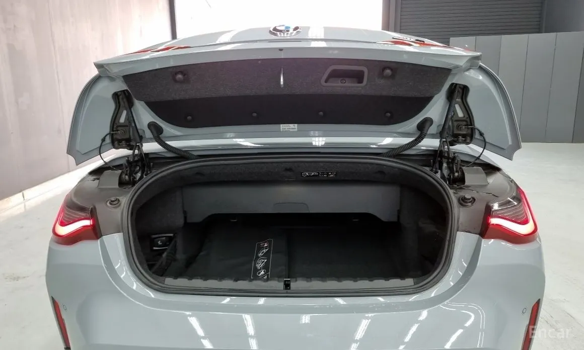 Фото 16 - BMW M4