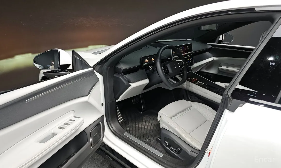 Фото 11 - Polestar 4